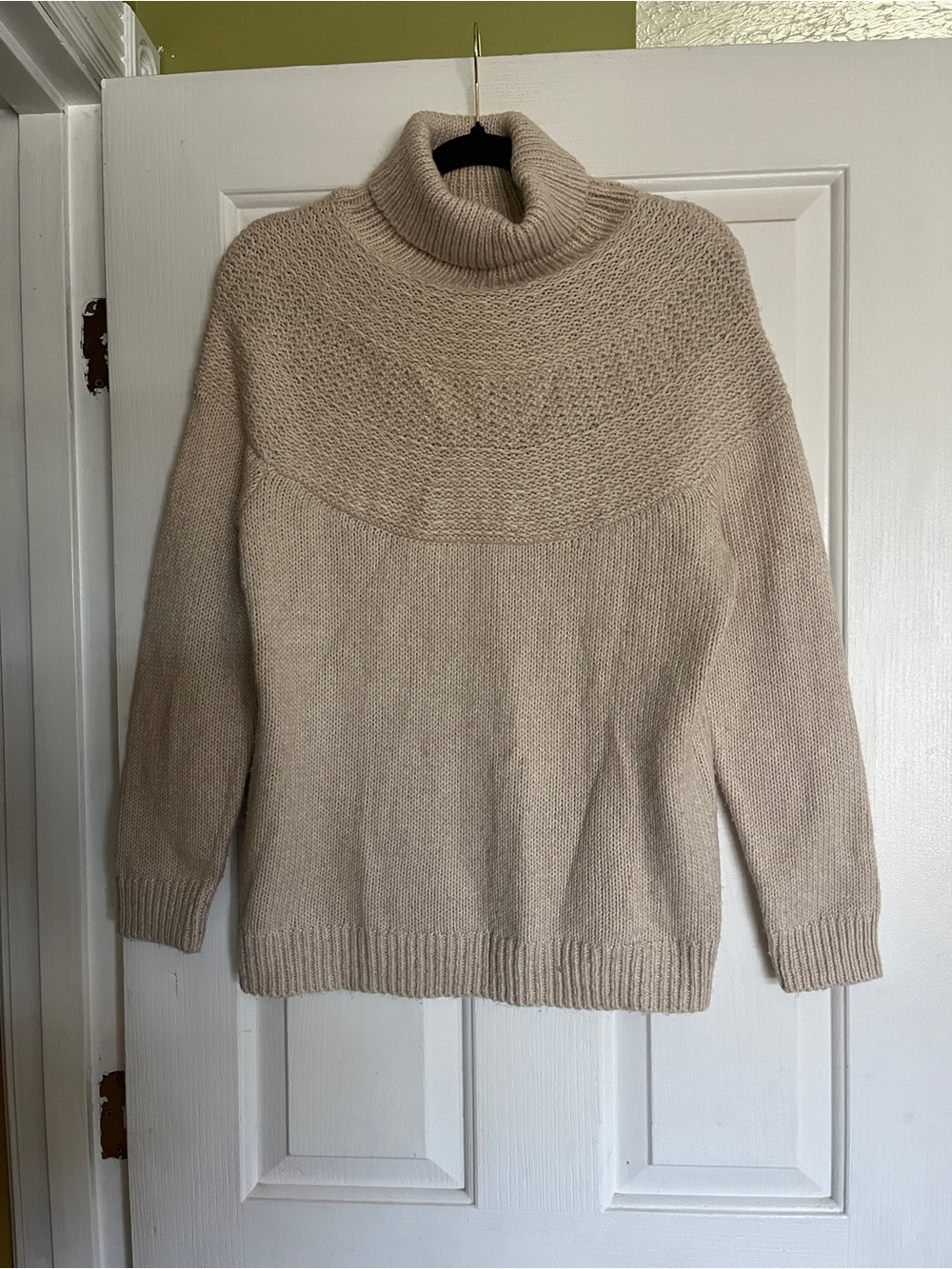J. Jill beige Turtleneck Sweater size medium